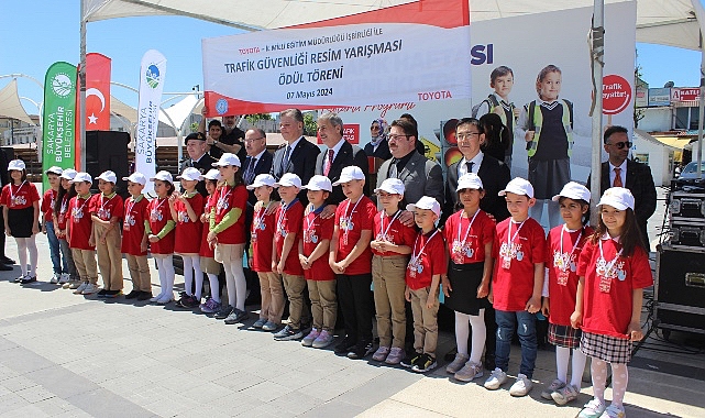 Toyota Otomotiv Sanayi Türkiye Trafik Güvenliği Resim Yarışmasıyla Genç Yetenekleri Ödüllendirdi