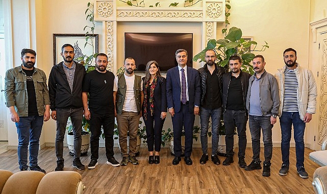 Van Büyükşehir Belediyesi Eşbaşkanları Abdullah Zeydan ve Neslihan Şedal'e tebrik ziyaretleri devam ediyor
