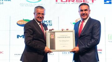 Başkan Topaloğlu AGC ödül törenine katıldı