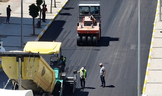 Başkan Tugay'ın 180 günlük Hızlı Eylem Planı işliyor İZBETON ekipleri dört koldan sahada