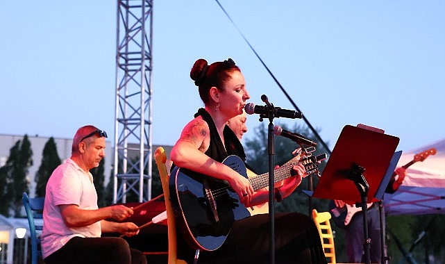 Çankaya Belediyesi, 21 Haziran Dünya Müzik Gününü Uğur Mumcu Parkı'nda düzenlediği konserlerle kutladı