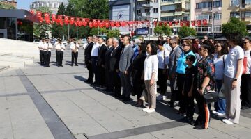 Çevre Haftası kutlamaları çelenk töreniyle başladı