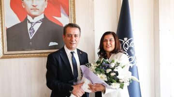 Efeler Belediye Başkanı Anıl Yetişkin Aydın Büyükşehir Belediye Başkanı Özlem Çerçioğlu'na nezaket ziyaretinde bulundu