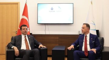 Ekrem İmamoğlu, Beylikdüzü Belediye Başkanı Mehmet Murat Çalık'a tebrik ziyaretinde bulundu