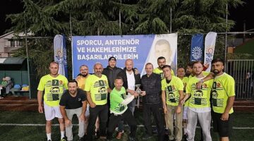 Gölcük Belediyesi 12. Birimler Arası Futbol Turnuvası'nda; Gelir Müdürlüğü'nü penaltılar sonucu yenen Gençlik Ve Spor Hizmetleri Müdürlüğü şampiyon oldu