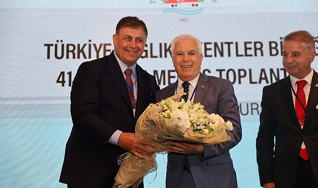 İzmir Büyükşehir Belediye Başkanı Dr. Cemil Tugay, Sağlıklı Kentler Birliği Başkanı oldu  “İklim krizi ile mücadele için yerel eylem planları oluşturacağız"