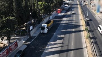 İzmir'de bayramda da yol çalışmaları hız kesmedi