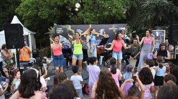 Kadıköy'de Çocuk Tiyatro Festivali Başladı