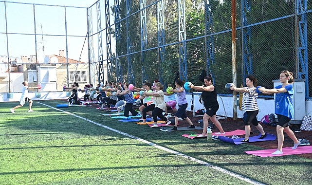 Karabağlar'da gün, sabah sporuyla başlıyor