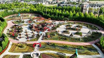Selçuklu Belediye Başkanı Ahmet Pekyatırmacı, tüm vatandaşları 27 tür 65 çeşitte 395 bin çiçeği bünyesinde barındıran Selçuklu Çiçek Bahçesi'ni görmeye davet etti