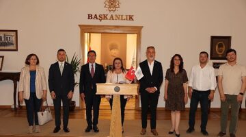 Türkiye Büyük Millet Meclisi Başkan Vekili ve Denizli Milletvekili Gülizar Biçer Karaca, Muğla Büyükşehir Belediye Başkanı Ahmet Aras'ı ziyaret etti
