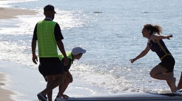 Türkiye Kürek Federasyonu tarafından düzenlenen Deniz Küreği Türkiye Kupası yarışları, Antalya'nın Manavgat ilçesinde gerçekleştirildi