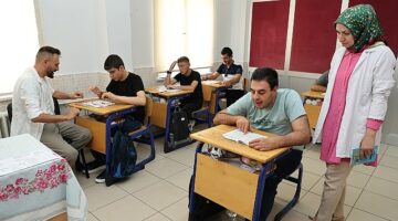Başkan Altay: “Özel Öğrencilerimiz Özel Genç Komek Yaz Okulu'nda Yeteneklerini Keşfediyor”