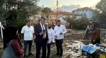 Başkan Levent Koç selden zarar gören Güzelcekale'de incelemelerde bulundu