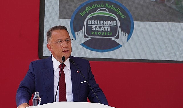 Beylikdüzü Belediye Başkanı Mehmet Murat Çalık, Cumhuriyet Halk Partisi'nin Eğitim Maratonu etkinliğinde konuştu