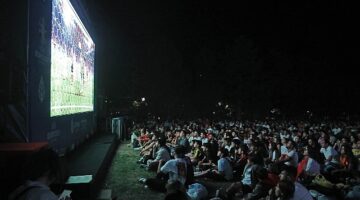 Çankaya Belediyesi, 2024 Avrupa Futbol Şampiyonası son 16 tur heyecanını Ahlatlıbel Atatürk Parkı'nda Başkentlilerle buluşturdu
