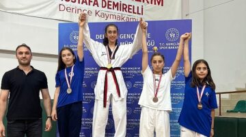 Gölcük Belediyesporlu 3 Taekwondo sporcusu, Kocaeli'de düzenlenen müsabakalarda şampiyon olarak Türkiye Şampiyonasına katılmaya hak kazandılar