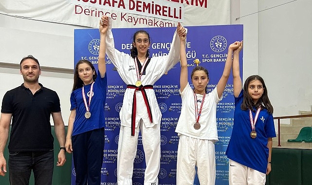 Gölcük Belediyesporlu 3 Taekwondo sporcusu, Kocaeli'de düzenlenen müsabakalarda şampiyon olarak Türkiye Şampiyonasına katılmaya hak kazandılar