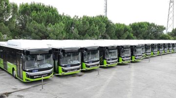 Kocaeli  Büyükşehir'in 20 yeni otobüsü teslim edildi