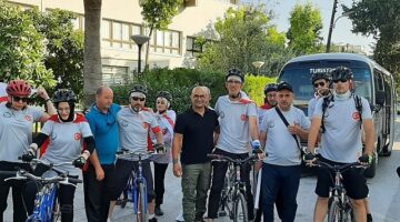 Konya'daki Görme Engelliler Kıbrıs Barış Harekatı'nın 50. Yıl Dönümünde KKTC'de Pedal Çevirdi