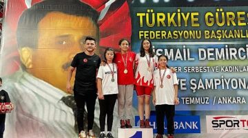 Nevşehir Belediyesi sporcusu Buğlem Kılıç, U-11 Kadınlar Güreş Türkiye Şampiyonası'nda 54 Kg'da Türkiye Şampiyonu oldu