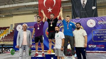 Nevşehir Belediyesi sporcusu Serdar Benli, Gençler Kulüpler Türkiye Halter Şampiyonası'nda toplamda 268 kg kaldırarak Türkiye üçüncüsü olmayı başardı