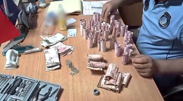 Sivas Belediyesi Zabıta Müdürlüğü ekipleri tarafından yakalanan bir dilencinin koltuk değneğinin içinden 7 bin liranın üzerinde para çıktı
