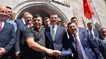 Türkiye Belediyeler Birliği (TBB) ve İstanbul Büyükşehir Belediye (İBB) Başkanı Ekrem İmamoğlu, Nevşehir Belediye Başkanı Rasim Arı'yı makamında ziyaret etti