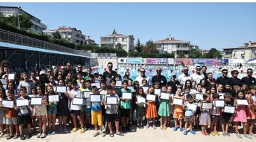Yaz Spor Okulları'nda sertifika heyecanı