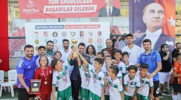 Bayraklı'daki futbol turnuvasında muhteşem final