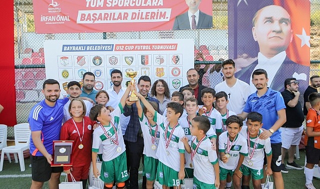 Bayraklı'daki futbol turnuvasında muhteşem final