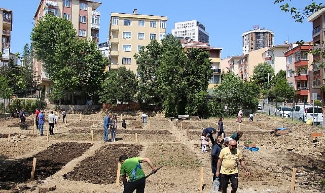 İBB, 2022 yılında başlattığı &apos;Halk Bostanları' projesine devam ediyor