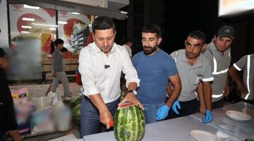 Nevşehir Belediye Başkanı Rasim Arı, Cevher Dudayev Mahallesi'nde vatandaşlarla bir araya geldi.