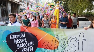 Efes Selçuk Belediyesi tarafından bu yıl 54.sü düzenlenecek olan kültür, sanat ve yaşam festivali EFEST, 6-7-8 Eylül tarihlerinde Efes Selçuk ile buluşuyor