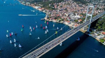 İstanbul Boğazı, İBB'nin katkılarıyla düzenlenen 23. Bosphorus Cup'a ev sahipliği yaptı.