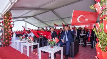 Tugay: Yaşasın Gazi Mustafa Kemal Atatürk'ün ışığı