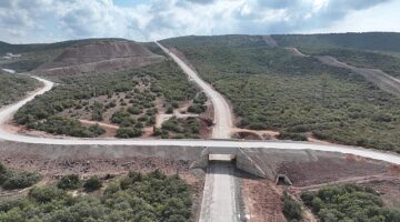 Yukarı Hereke-Çerkeşli yolunda sıra asfalt seriminde