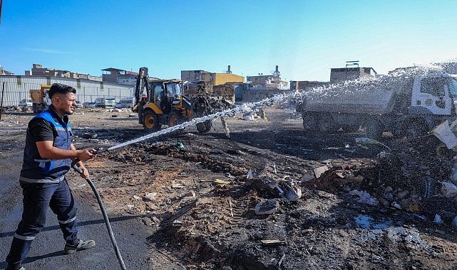 Buca Belediye Başkanı Görkem Duman: “Buca'yı kirletenlerin gözünün yaşına bakmayacağız"