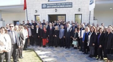 Çeşme Turizm Fakültesi Shipley-Altındağ Öğrenci Yurdu düzenlenen törenle açıldı