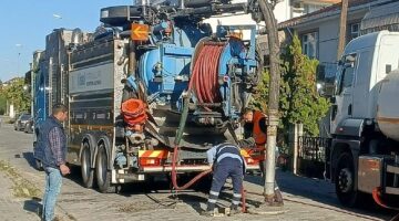 Lüleburgaz'ın kanalizasyon hatlarında temizlik