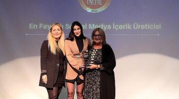 İzmir Art “Yılın En Faydalı İçerik Üreticisi" seçildi