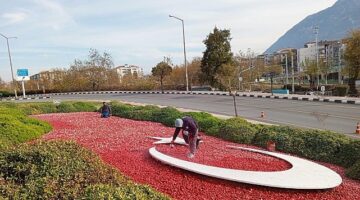 Manisa Büyükşehir, Peyzaj Çalışmalarıyla Şehir Güzelliğini Artırıyor