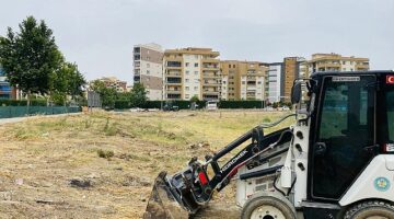 Manisa'da Yabani Ot Temizliği Çalışmaları Devam Ediyor