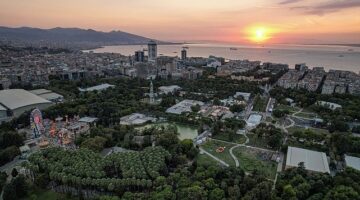 İzmir Büyükşehir Belediyesi Beton gidecek “botanik bahçesi" gelecek