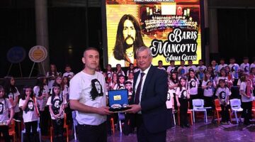 Barış Manço Osmangazi'de muhteşem konserle anıldı