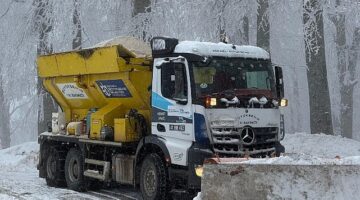 Büyükşehir aralıksız çalışıyor, kapalı yol bulunmuyor