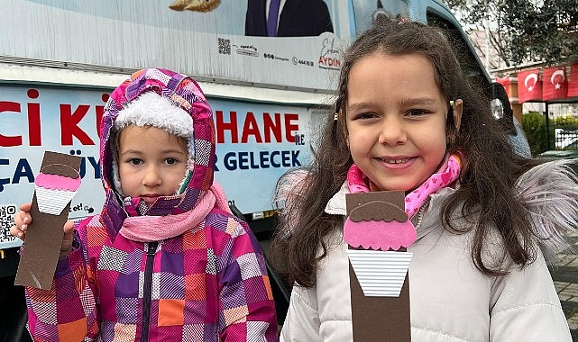 Çocuklar kendi kitap ayraçlarını tasarladı