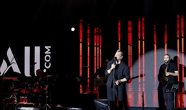 Emre Altuğ'dan Accor Türkiye'ye özel performans