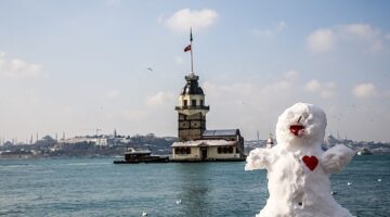 İstanbul İçin Şiddetli Kar ve Fırtına Uyarısı