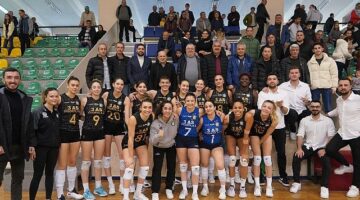 Voleybolda Körfez Derbisi Edremit'in